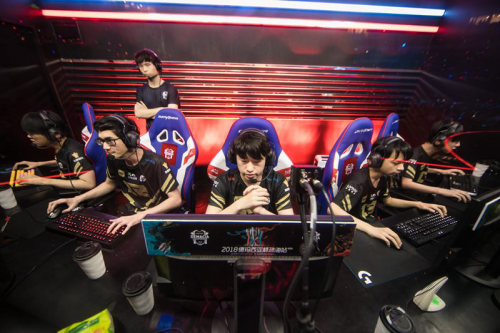 将球送入对 将球送入对