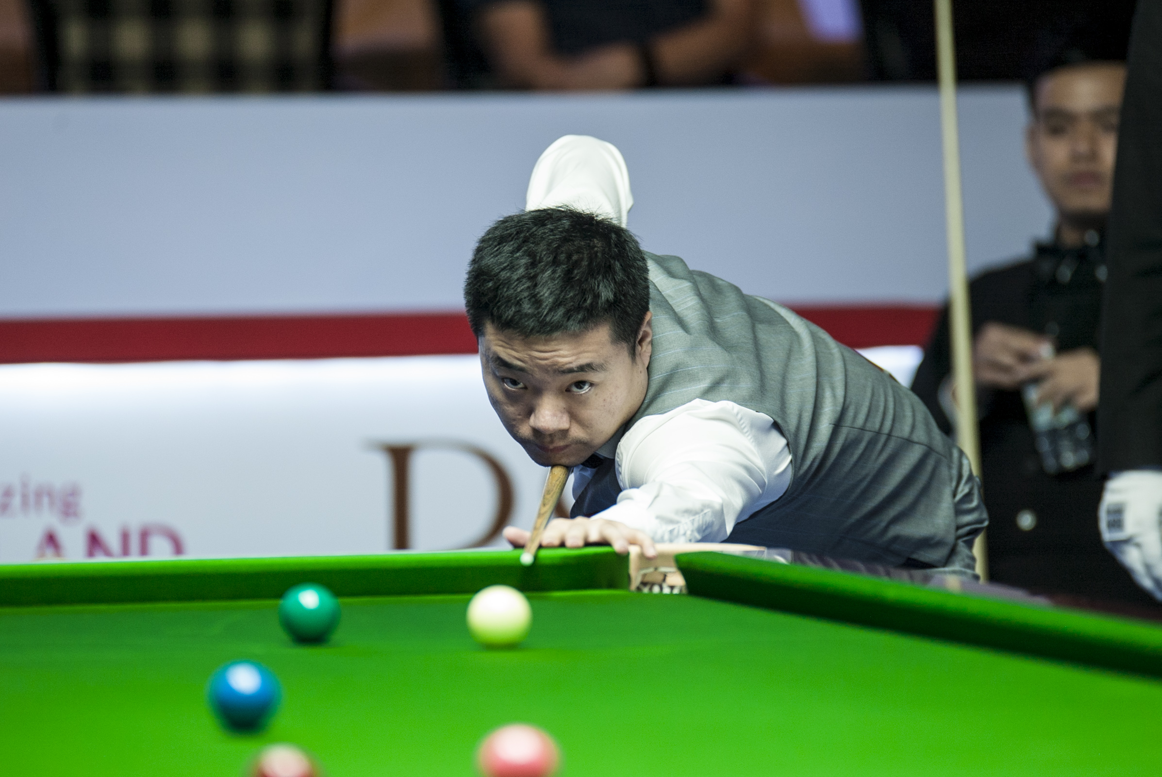 人数劣势下 人数劣势下